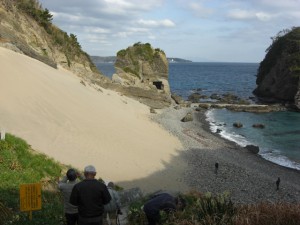 伊豆弓ヶ浜の周辺の白砂の美しいビーチ（３）碁石が浜、田牛サンドスキー場