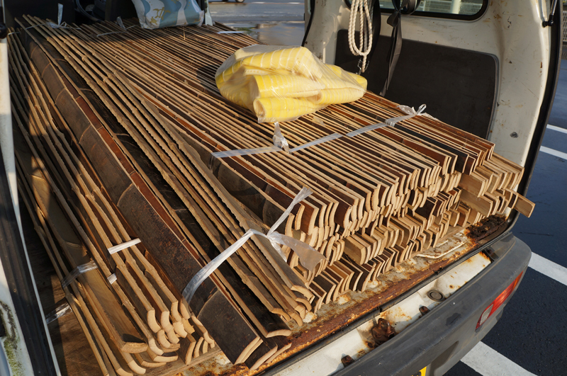 炭窯で燻した孟宗竹で竹壁を造る 燻竹壁 スモークウッド 南伊豆 弓ヶ浜を１０倍楽しむ方法
