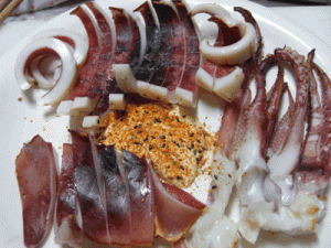 弓ヶ浜の夏の味、石廊沖のスルメイカの食べ方