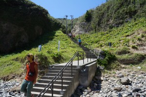 下田の田牛海水浴場のサンドスキー場と竜宮窟を写真レポート