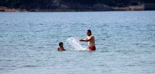 弓ヶ浜の初泳ぎ