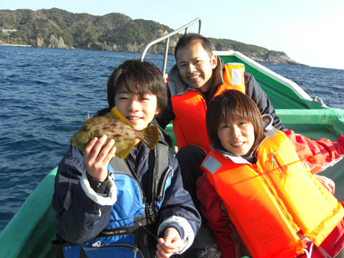 冬場はカワハギ釣りもやります。