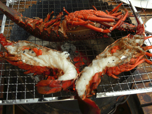 伊勢エビの炭火バーベキュー鬼殻焼き