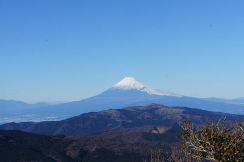 くっきり富士山をバックに