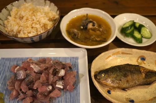 これぞ南伊豆でしか食べられない「タカベ三昧」定食です。