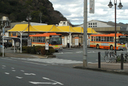 伊豆急下田駅前